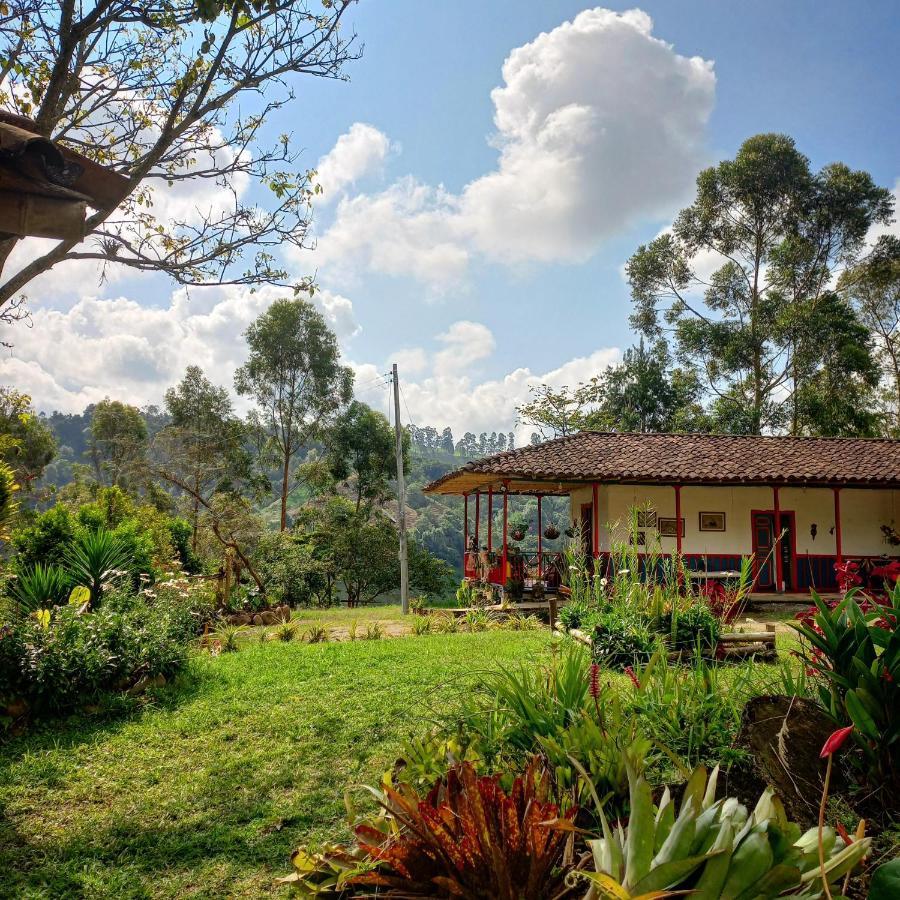 Hostal Rural La Montana Alquiyapura Salento Esterno foto